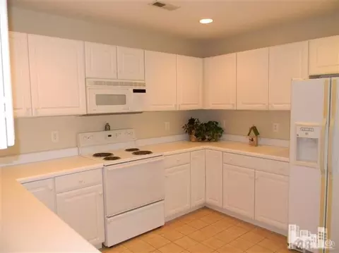813 Sloop Pointe Ln, Kure Beach, NC 28449 photo 5