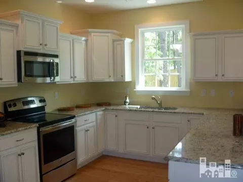 76 Hampton Ct, Hampstead, NC 28443 photo 5