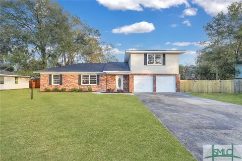 31 Broadmoor Cir, Savannah, GA 31406