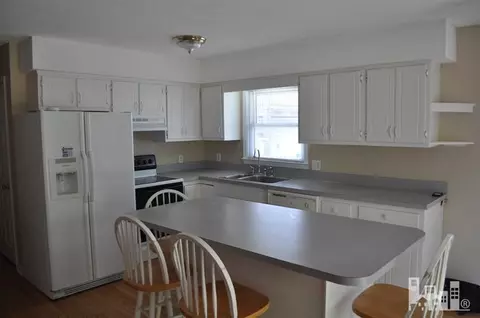 433 S 5th Ave, Kure Beach, NC 28449 photo 5
