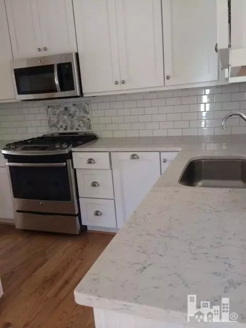 204 E Scarborough Ct, Hampstead, NC 28443 photo 4