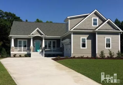204 E Scarborough Ct, Hampstead, NC 28443 photo 1