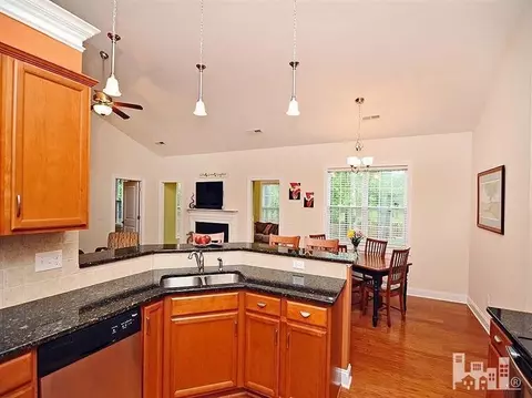 478 Landsdowne Cir, Hampstead, NC 28443 photo 9