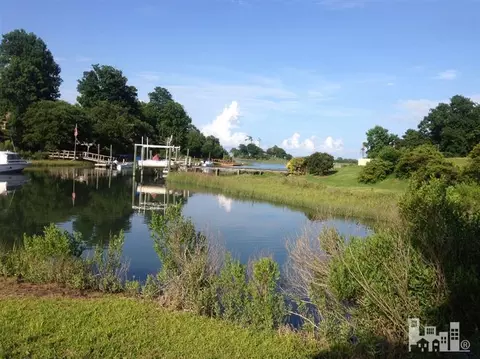 667 Hughes Rd, Hampstead, NC 28443 photo 5