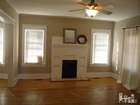 420 E Main St, Wallace, NC 28466 photo 3