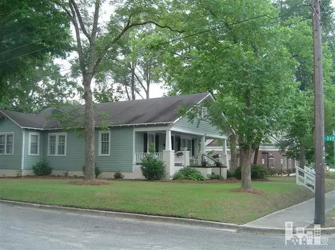 420 E Main St, Wallace, NC 28466 photo 1