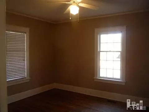 420 E Main St, Wallace, NC 28466 photo 6