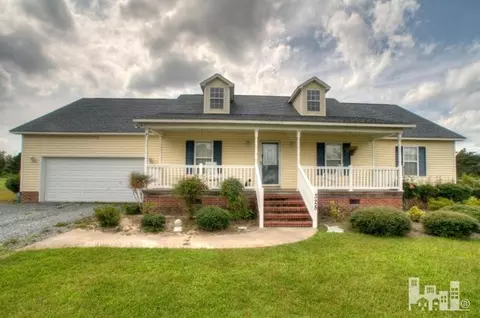 325 Oakmont Dr, Hampstead, NC 28443 photo 1