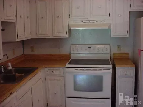 21178 Hwy 210 E, Ivanhoe, NC 28447 photo 2