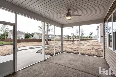 110 W Conolly Ct, Hampstead, NC 28443 photo 7