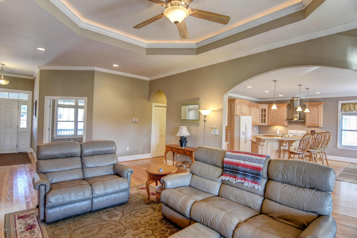 170 Firefly Dr, Wallace, NC 28466 photo 9