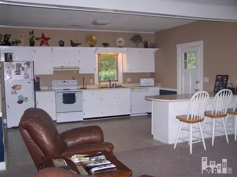 105 Willow Rd, Clinton, NC 28328 photo 9