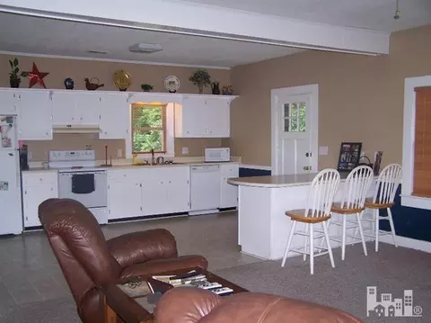 105 Willow Rd, Clinton, NC 28328 photo 8