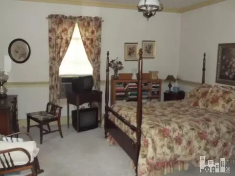 129 E Nance St, Whiteville, NC 28472 photo 10