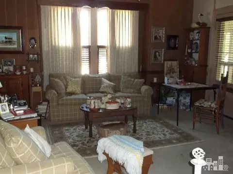 129 E Nance St, Whiteville, NC 28472 photo 5