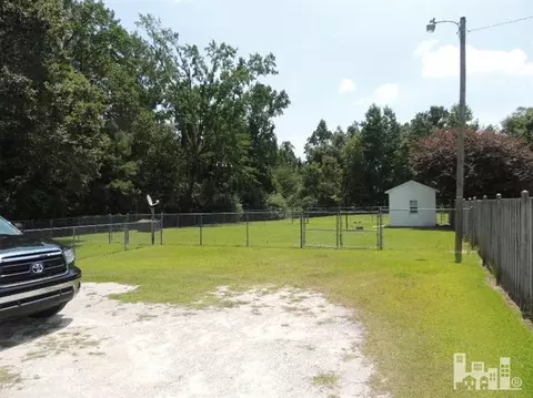 702 E Church St, Atkinson, NC 28421 photo 8