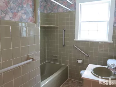 403 E Powell St, Clinton, NC 28328 photo 18