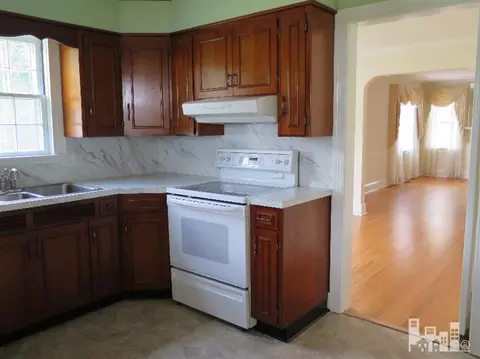 403 E Powell St, Clinton, NC 28328 photo 12