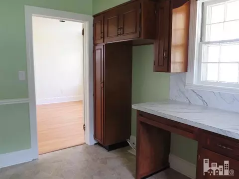 403 E Powell St, Clinton, NC 28328 photo 13