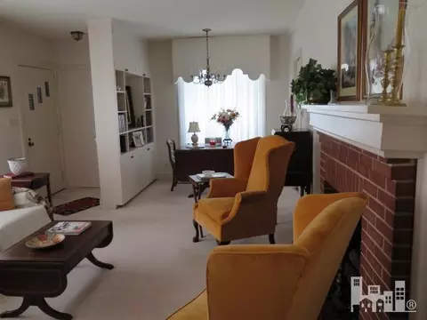 406 E Powell St, Clinton, NC 28328 photo 7