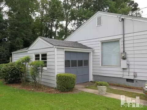 406 E Powell St, Clinton, NC 28328 photo 3