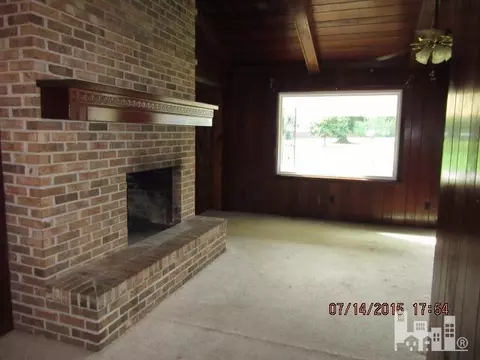 321 W Hall St, Wallace, NC 28466 photo 3