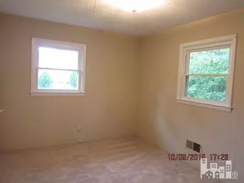 321 W Hall St, Wallace, NC 28466 photo 9