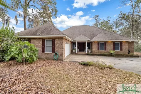 87 Indian Cove Ln, Richmond Hill, GA 31324