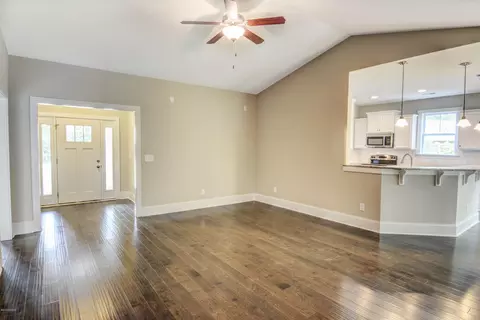 118 Dolphin Dr, Hampstead, NC 28443 photo 4