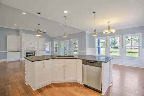 145 Olde Point Rd, Hampstead, NC 28443 photo 7
