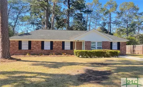 9501 Dunwoody Dr, Savannah, GA 31406