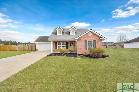 352 Parish Loop NE, Hinesville, GA 31313