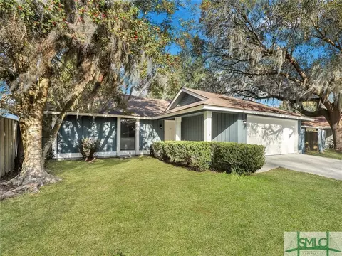10 Saint Moritz Ct, Savannah, GA 31419