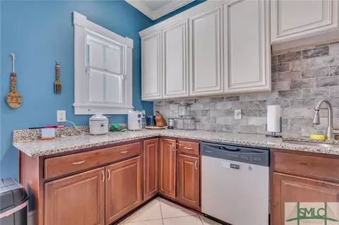 9 E 38th St, Savannah, GA 31401 photo 9