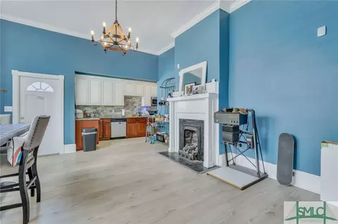 9 E 38th St, Savannah, GA 31401 photo 4