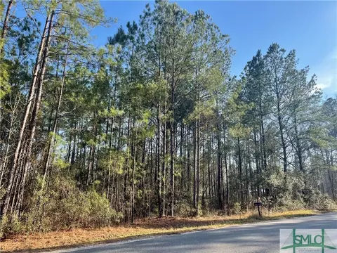 537 Lowground Rd, Guyton, GA 31312
