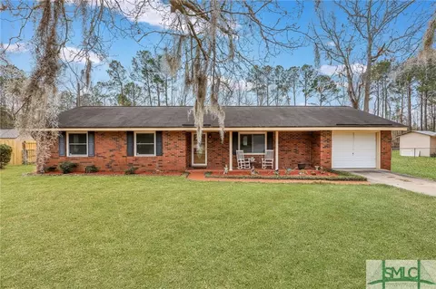 203 W 15th St, Rincon, GA 31326