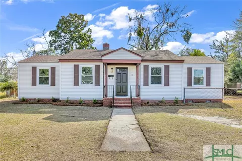 5 N Parkwood Dr, Savannah, GA 31404