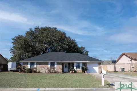 733 Jeanette Cir, Hinesville, GA 31313