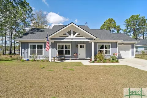 1637 Ashantilly Dr, Darien, GA 31305