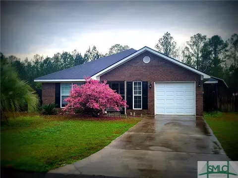 52 Pine View Dr SE, Ludowici, GA 31316