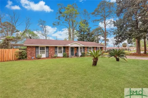 733 Dyches Dr, Savannah, GA 31406