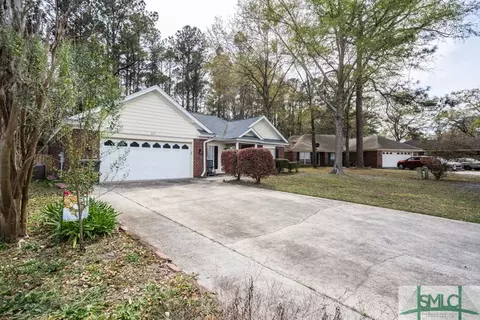 813 Winchester Rd, Hinesville, GA 31313