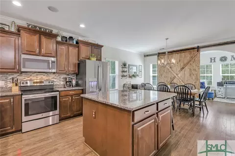 354 Casey Dr, Pooler, GA 31322 photo 4