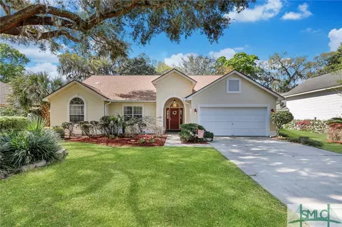 152 Druid Cir, Savannah, GA 31410