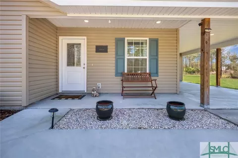 243 Best Loop, Hortense, GA 31543 photo 4