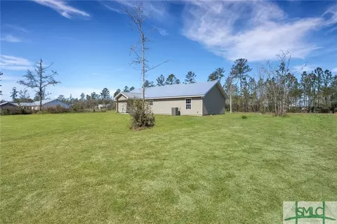 243 Best Loop, Hortense, GA 31543 photo 32