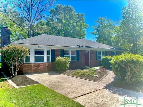 204 Holiday Dr, Savannah, GA 31419