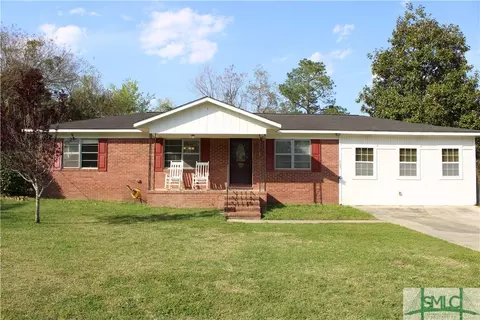 205 Aycock St, Portal, GA 30450