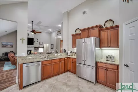 10 Redwall Cir, Savannah, GA 31407 photo 9